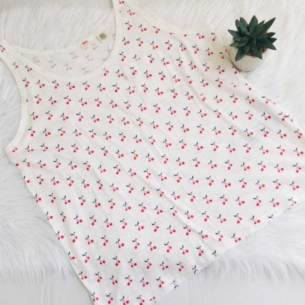 Levi’s Cherry Print Tank Sz XL
